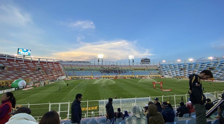 Cusco FC contra Sporting Cristal