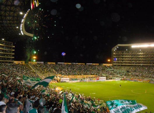Deportivo Cali contra Millonarios juegan en el Estadio Deportivo Cali