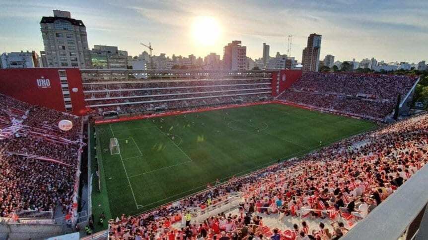 Estadio UNO . Estudiantes contra Flamengo –Copa Libertadores 2026– 29 de Abril (21:30 hora local)