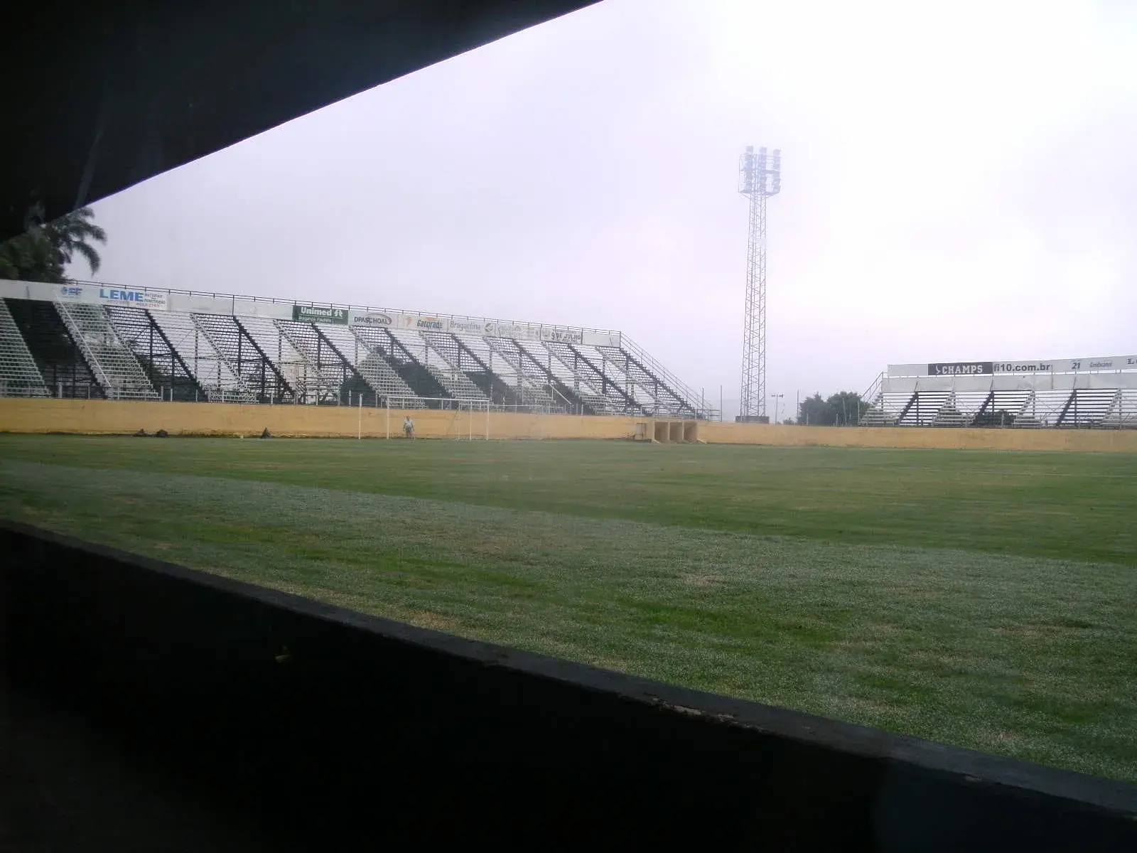 Estasdio. Bragantino contra River Plate