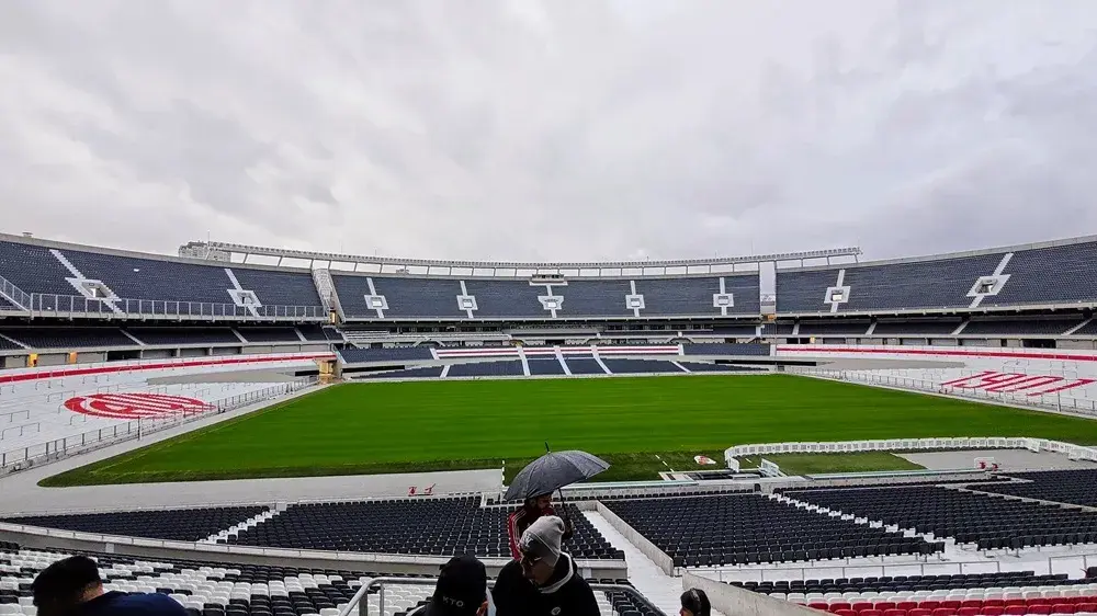 River Plate contra Bragantino se enfrentan en el estadio Monumental. 