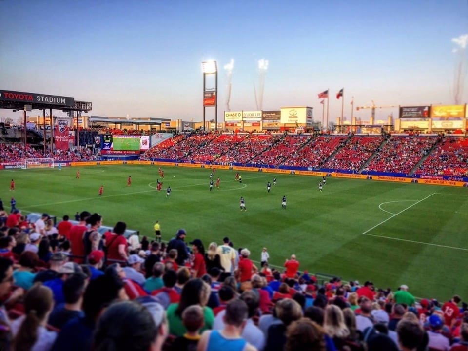 Estadio. Dallas contra Houston
