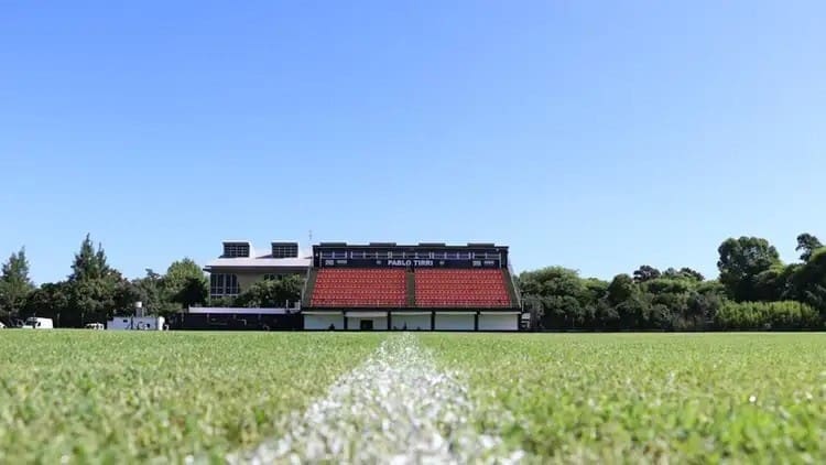 Estadio Guillermo Laza