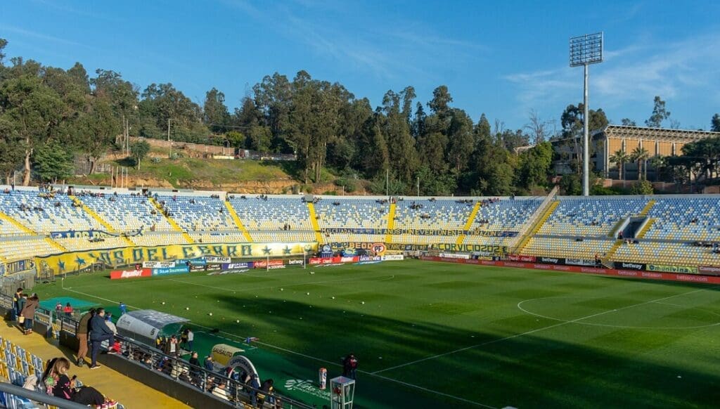 Estadio. Everton contra Huachipato
