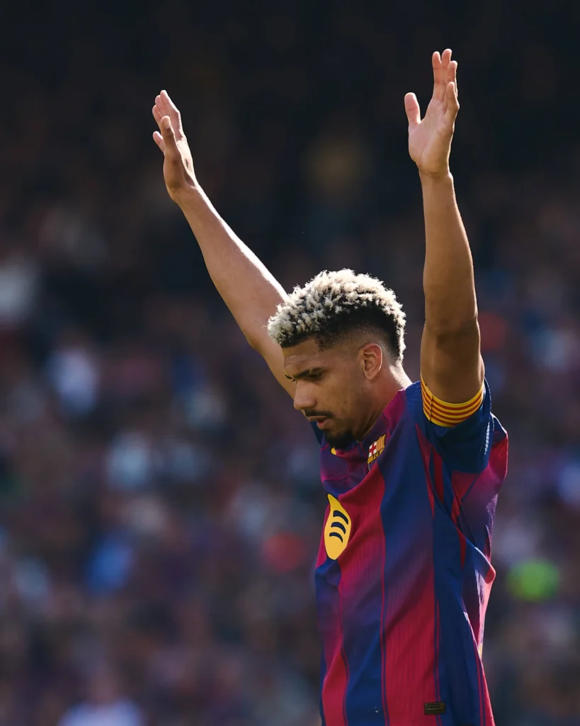 Ronald Araujo hizo el gol que le dio el triunfo a Barcelona ante Rayo vallecano