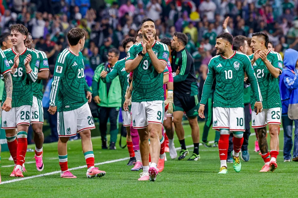 Jugadores de México celebran después de que México ganó a Ecuador y clasificó a octavos del Mundial 2026. Jugadores de México celebran después de que México ganó a Ecuador y clasificó a octavos del Mundial 2026.