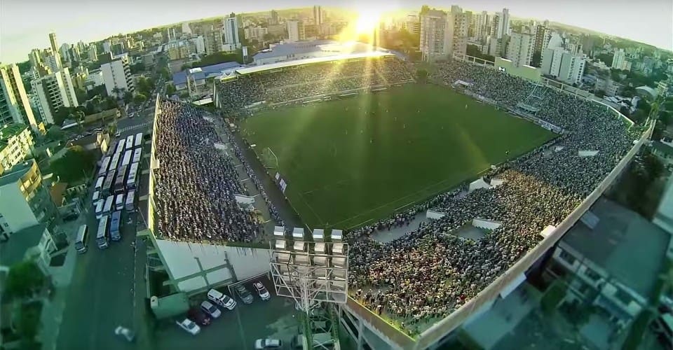 Estadio. Chapecoense contra Santos