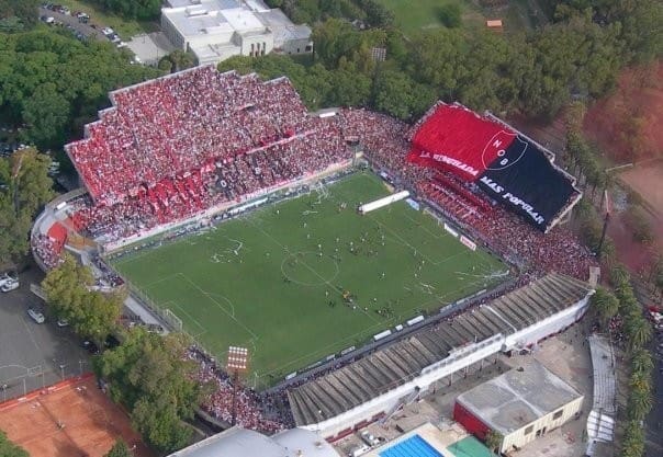 Estadio. Newell's contra Independiente