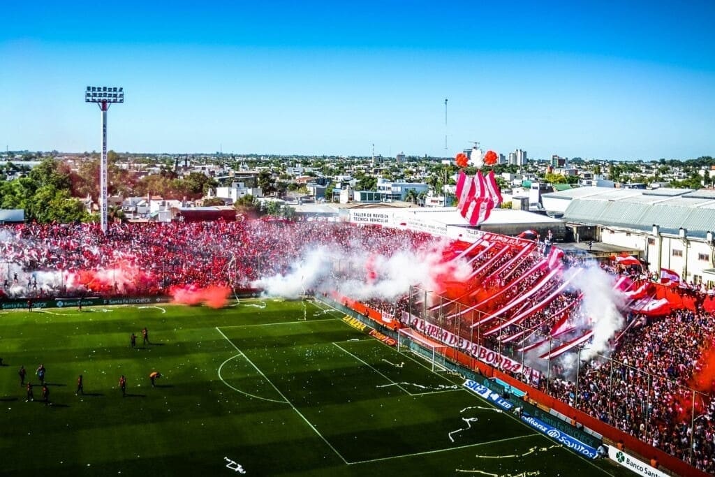 Estadio. Unión contra Gimnasia Mendoza