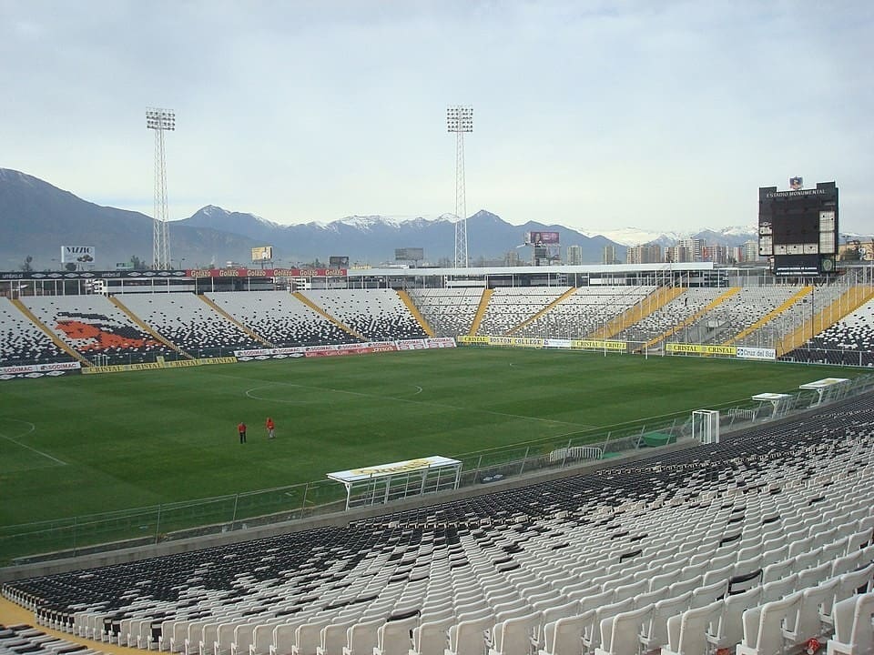 Estadio. Colo-Colo contra Unión La Calera