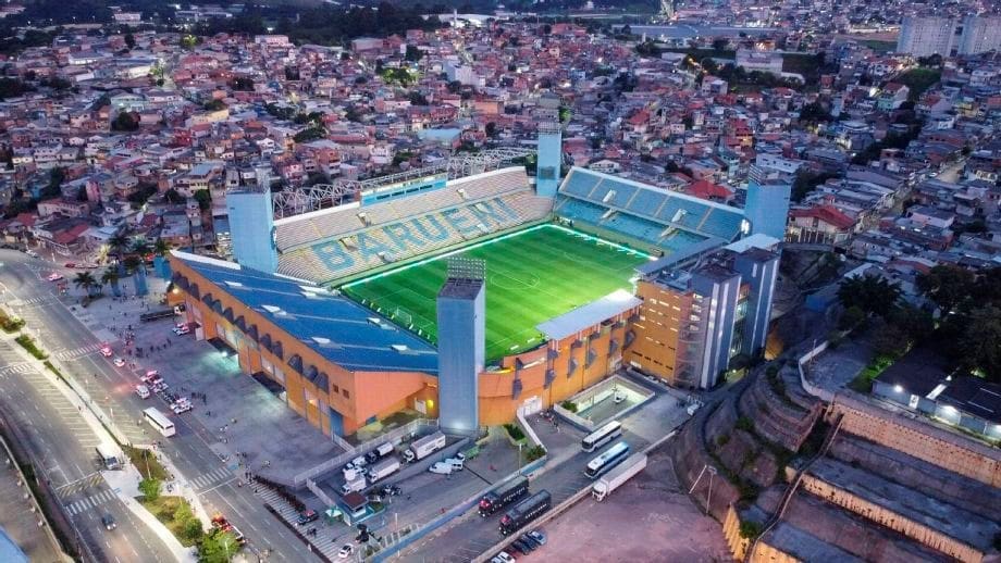 Estadio. Palmeiras contra Vitória